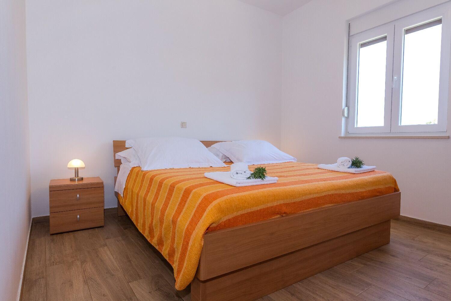 Apartments Zvone1 Вели Рат Екстериор снимка